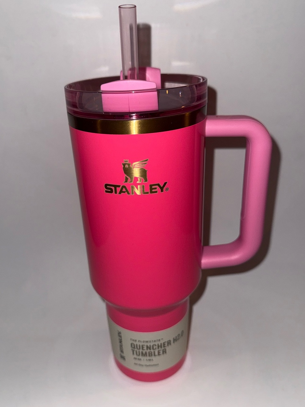 NWT Stanley Pink Parade Quencher H2.0 Tumbler with Straw 40 oz
